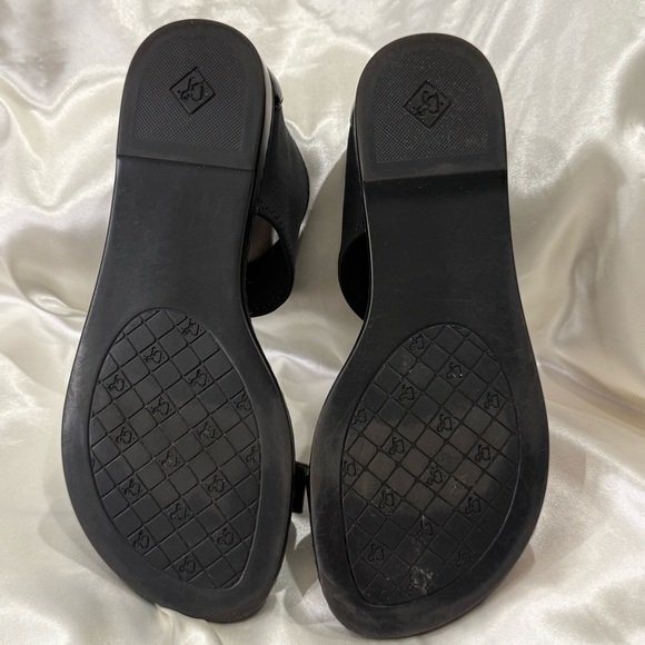 Donald J Pliner Gelda Sandals Neoprene Ankle Patent Leather Black Size 6 Chic - Picture 6 of 12